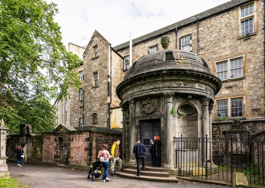 Edinburgh: Haunted Underground Vaults and Graveyard Tour - Who This Tour Fits Best (and Who Might Skip It)