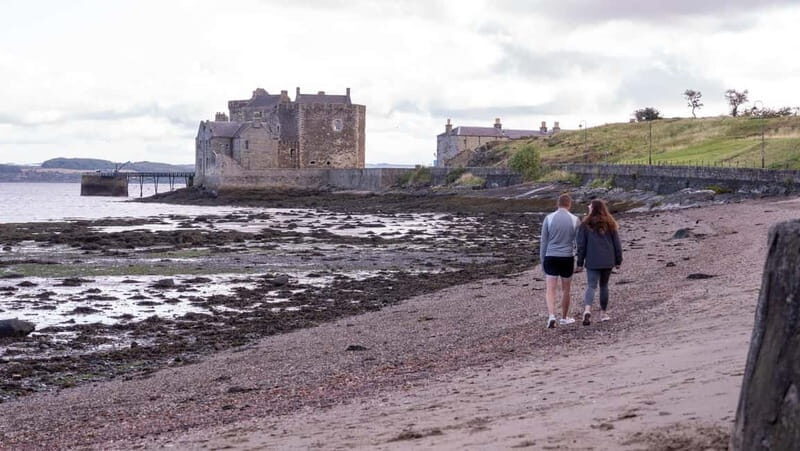 Edinburgh: Highland Cow, Blackness Castle, and Cake Tour - Small-Group Size and Your Guide: Why It Feels Less Like a Script