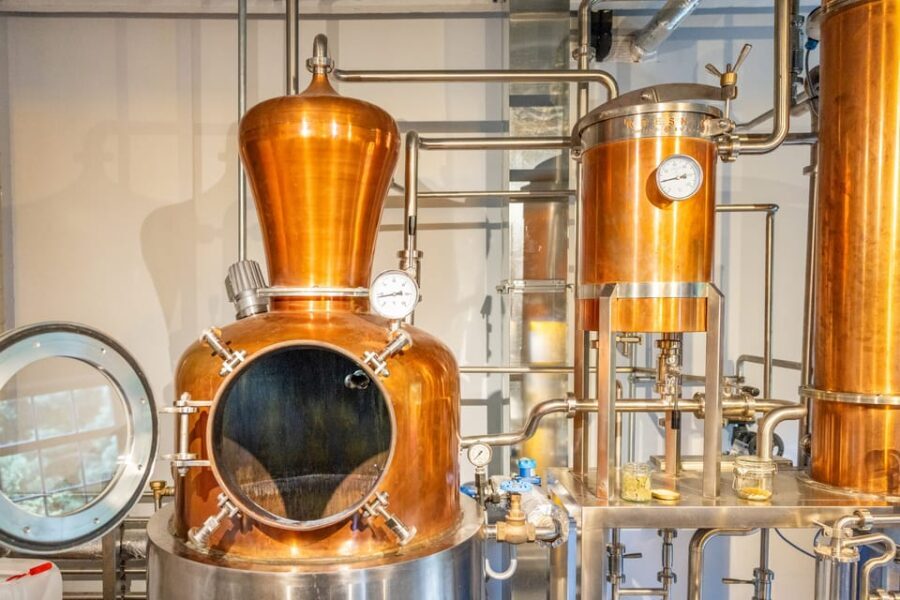 Edinburgh: Holyrood Distillery Whisky & Gin Tour - Getting There Near the Royal Mile (And Why It Saves You Time)