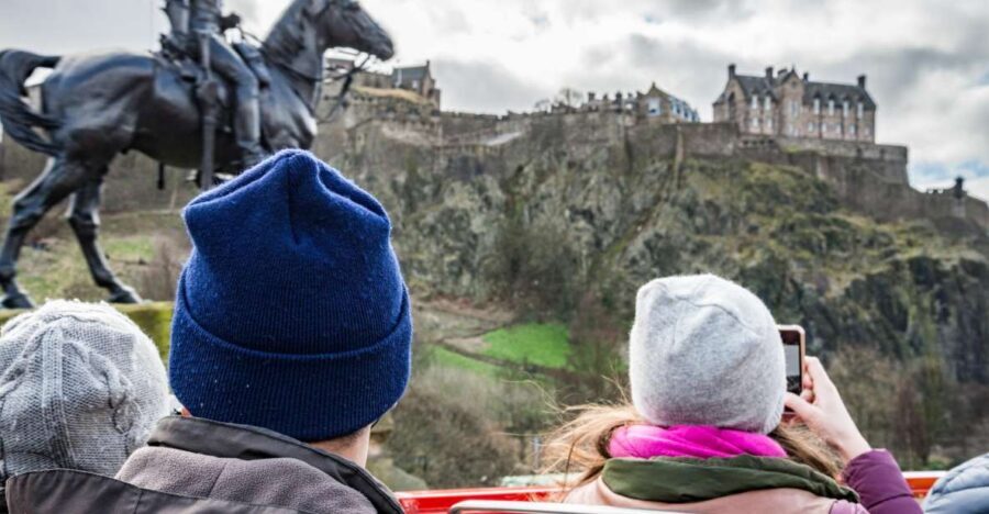 Edinburgh: Hop-On Hop-Off Bus Pass with 3 City Tours - Edinburgh Tour (live English): Best views plus a human guide