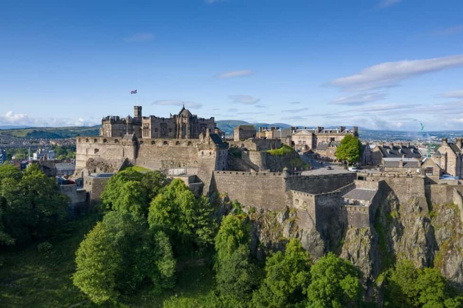 Edinburgh: Hop-On Hop-Off Bus Tour with Live Guide - Why a Hop-On Hop-Off Bus Works So Well in Edinburgh
