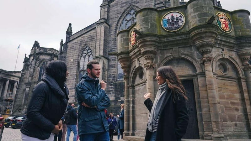 Edinburgh Like a Local, Private & Personalized (2-3hrs) - Meet your Edinburgh local where the city flows