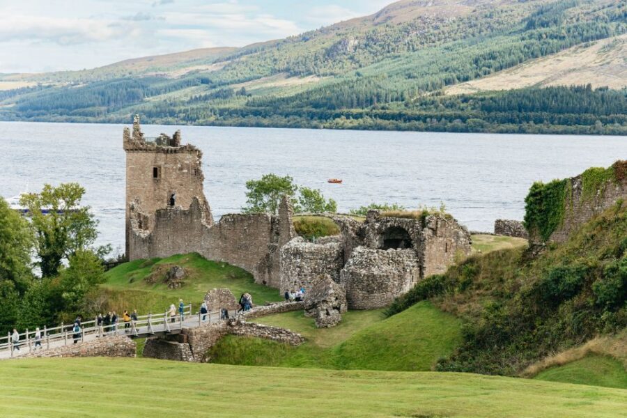 Edinburgh: Loch Ness, Glencoe, Coos & the Highlands Day Tour - The commute stops: Commando Memorial, Spean Bridge, and Tyndrum breaks