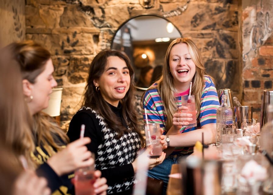 Edinburgh: Love Gin Cocktail Masterclass - Why Eden Mill’s Bramble Class Works in 1 Hour