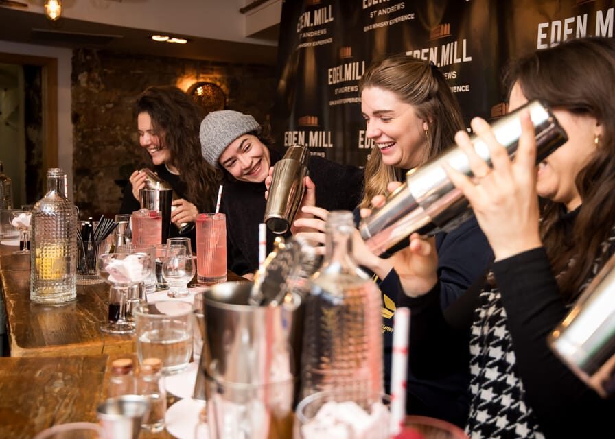 Edinburgh: Love Gin Cocktail Masterclass - Gin 101: How Gin Is Created and Why It Tastes Different
