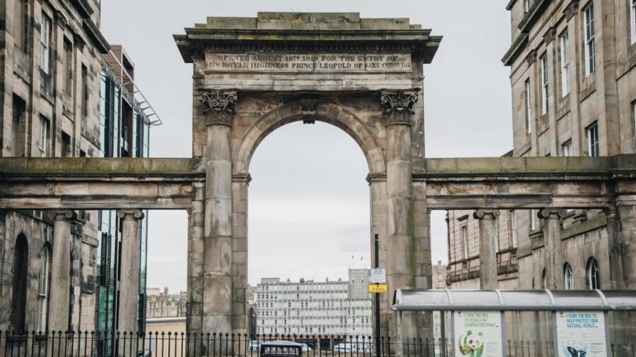 Edinburgh New Town: City Walking Tour & Exploration Game - What’s included, what’s not, and your supplies checklist