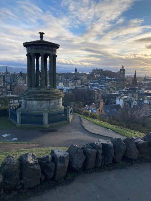Edinburgh: Old Town guided walk with a free whisky included - Key points to know before you go