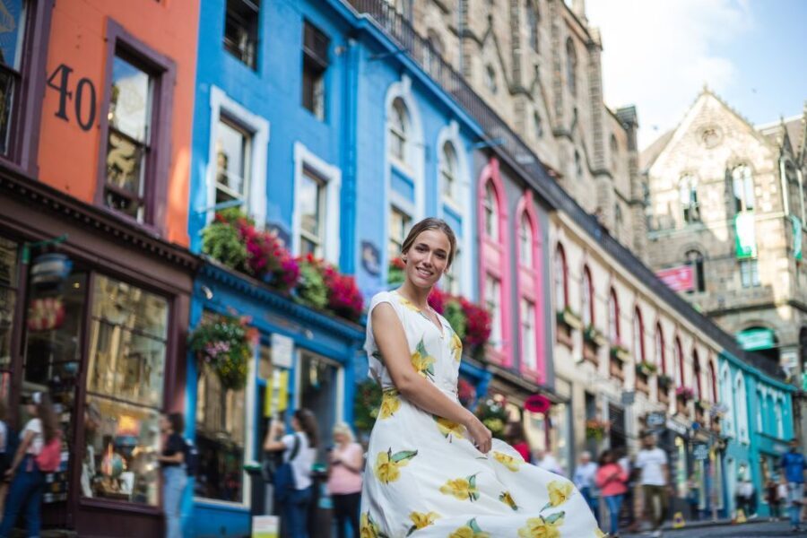Edinburgh Old Town: Professional Photoshoot & Edited Photos - What You Get After the Shoot: Edited Photos and a Quick Turnaround