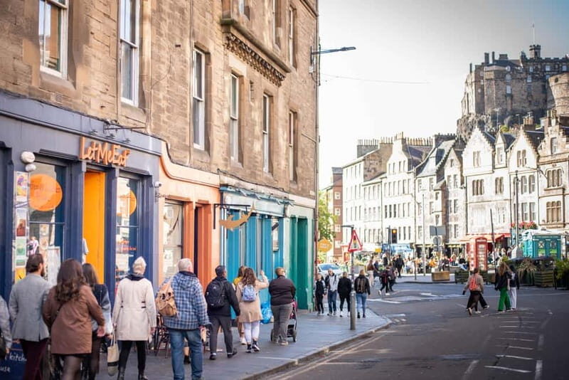 Edinburgh: Old Town Walking Tour with Holyrood Entry - Key highlights worth your attention