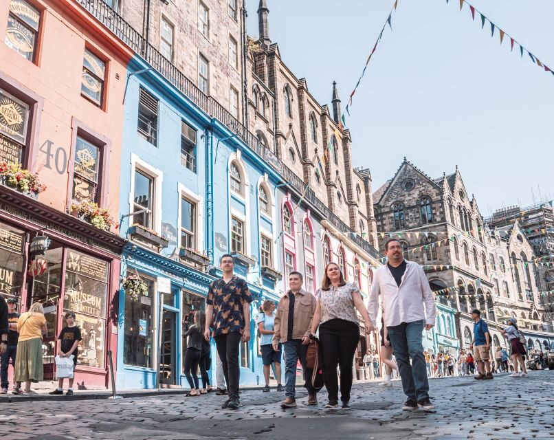 Edinburgh: Photo Shoot with a Private Vacation Photographer - Should you book this Edinburgh photo shoot?