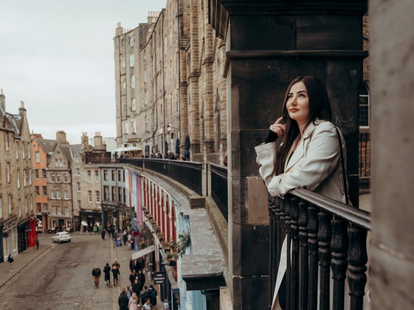 Edinburgh: Photo Shoot with a Private Vacation Photographer - Price and value: $305 per group up to 8