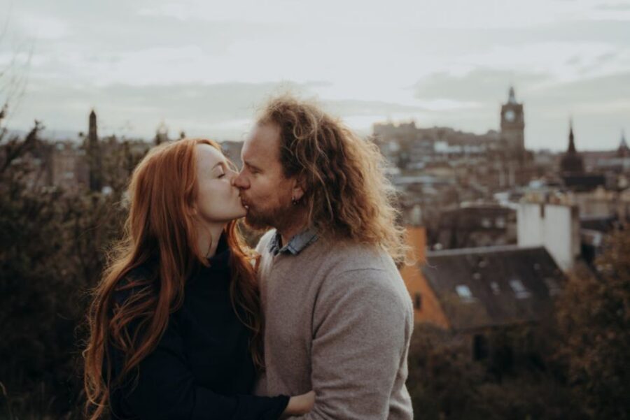 Edinburgh: Photo Shoot with a Private Vacation Photographer - How the location planning actually works (and why it’s valuable)