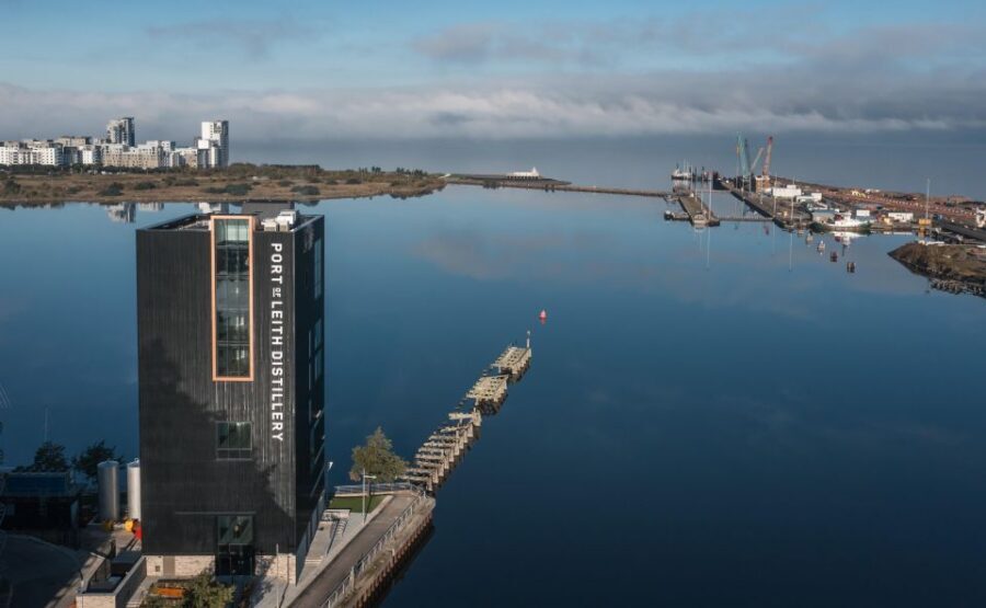 Edinburgh: Port of Leith Distillery Tour & Tasting - Fill your own miniature bottle: the part you’ll feel all week
