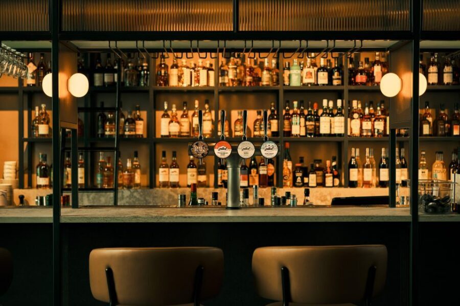Edinburgh: Port of Leith Distillery Tour & Tasting - The story behind Port of Leith: from sofa dreams to a tall build