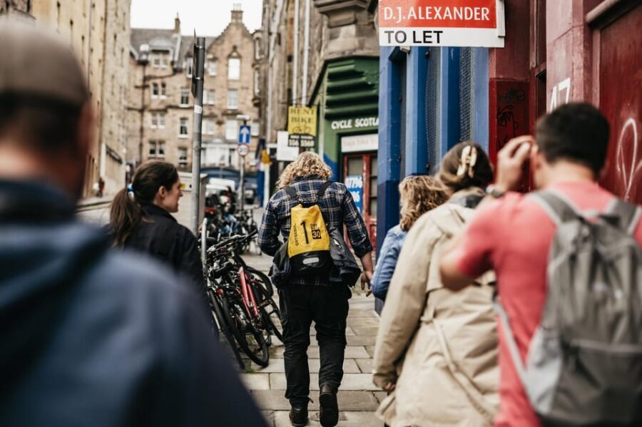 Edinburgh: Pubs and History Guided Walking Tour with Beer - Who This Beer Tour Suits (and Who Might Pass)
