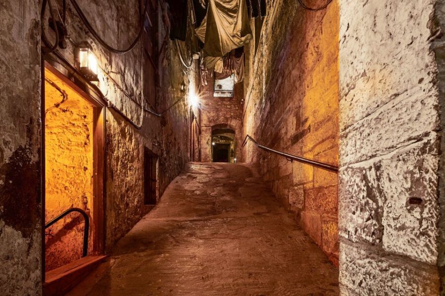 Edinburgh: Real Mary King's Close Guided Tour - Quick hits before you go