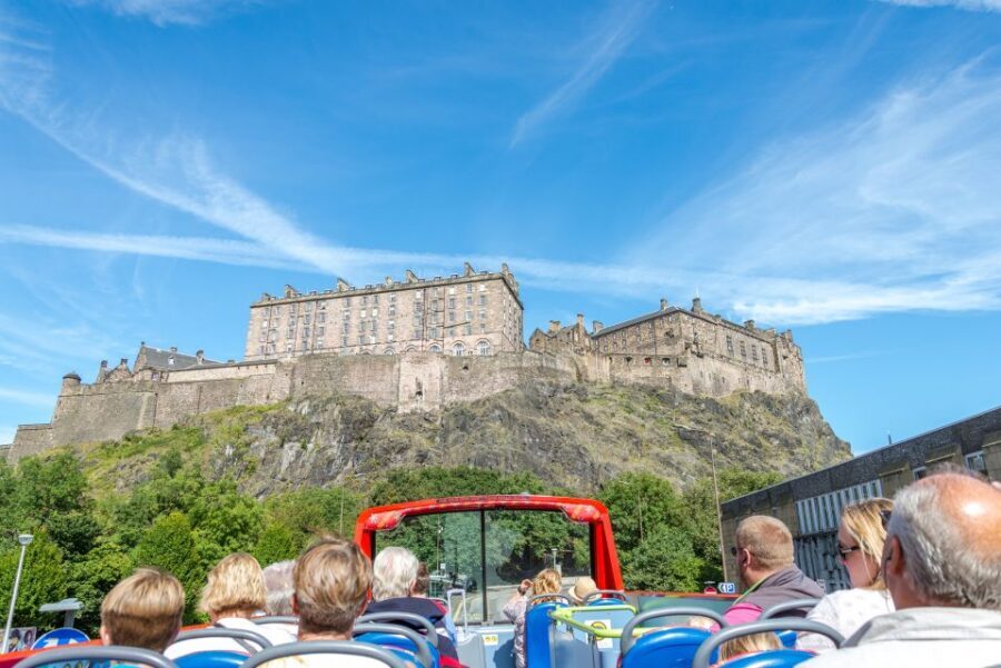 Edinburgh: Royal Attractions with Hop-On Hop-Off Bus Tours - A 48-hour pass built for hopping between royal highlights