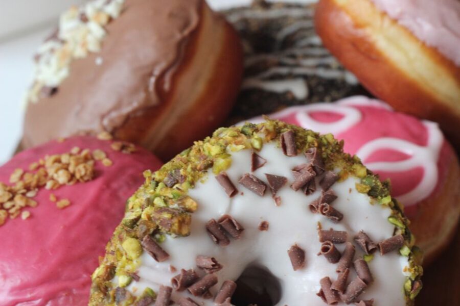Edinburgh: Royal Mile Donut Tour with Donut Tastings - What You Actually Get For $70: Value In The Tasting + Guidance Combo