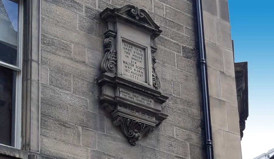 Edinburgh: Royal Mile Scottish Enlightenment Walking Tour - Key things to know before you go