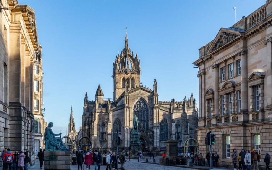 Edinburgh: Royal Mile Walking Tour & Exploration Game - What You’ll See Along the Royal Mile (And Why It Feels Like More Than Sightseeing)