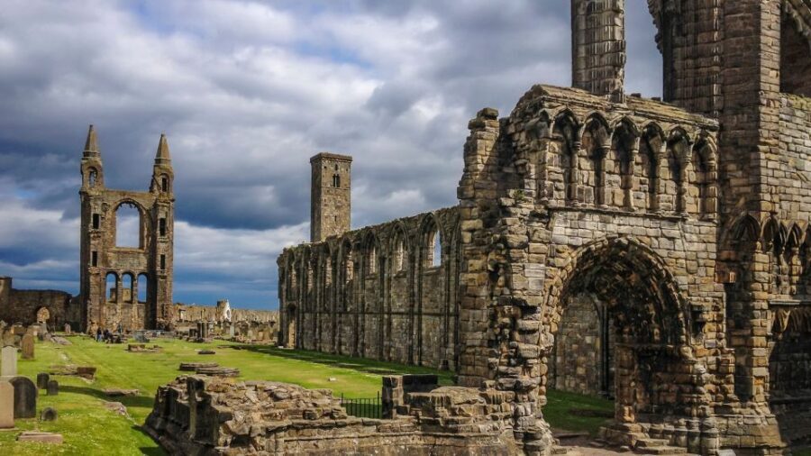 Edinburgh: St Andrews, Dunfermline Abbey and Fife Coast Tour - Morning Start: Meeting Point and Queensferry’s Quick Photo Moment
