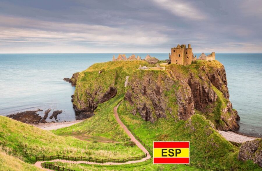 Edinburgh: St Andrews, Dunnottar Castle & Falkland Tour - Falkland: a small village stop that does big atmosphere work
