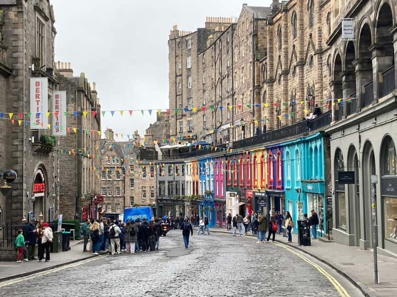 Edinburgh: Tales from the Old Town Guided Walking Tour - Grassmarket photo stop: the “mystery and scandal” theme starts to click