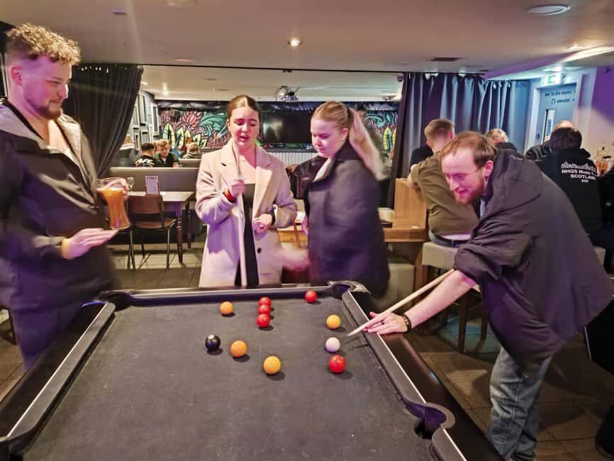 Edinburgh: Ultimate Pub Crawl Party with 7 Bars & 1 Club - Key points at a glance