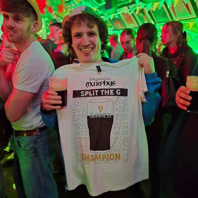 Edinburgh: Ultimate Pub Crawl Party with 7 Bars & 1 Club - The club finale: turning pub momentum into dancing