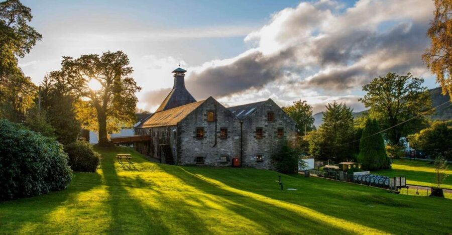 Edinburgh: Ultimate Whisky Experience - Dewar’s Aberfeldy: what you’re paying for (and why the whisky-chocolate pairing works)