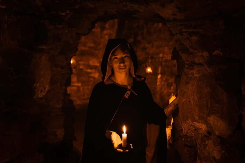 Edinburgh: Underground Vaults and Graveyard Evening Tour - Planning tips before you go