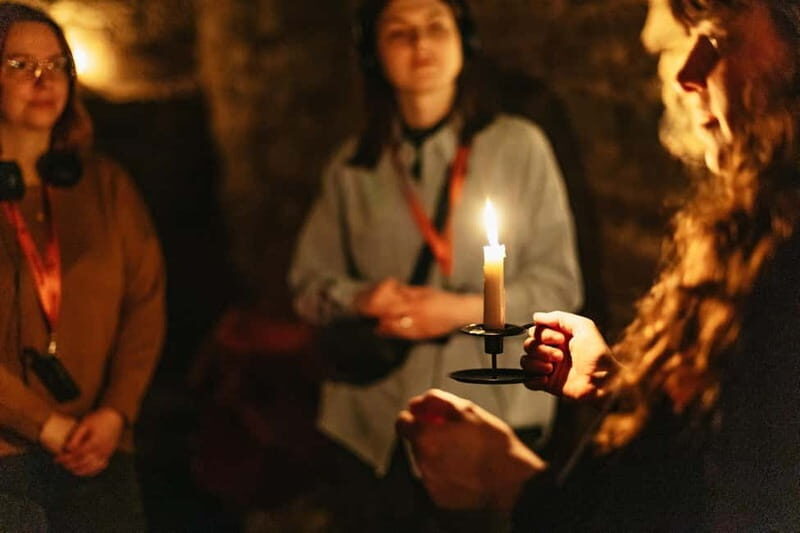 Edinburgh: Underground Vaults Evening Ghost Tour with Whisky - Who should book (and who should skip the vaults)