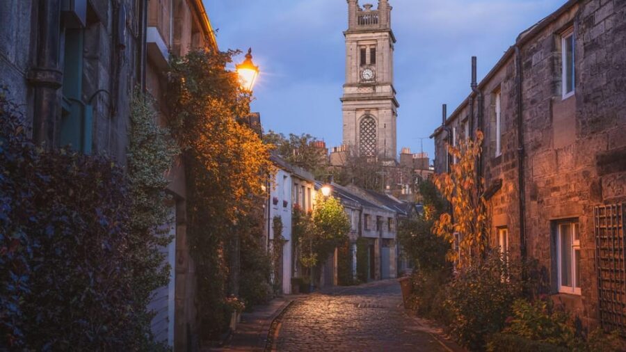 Edinburgh Walking Tour with a Local - What the $48 price really buys (and when it’s a great deal)