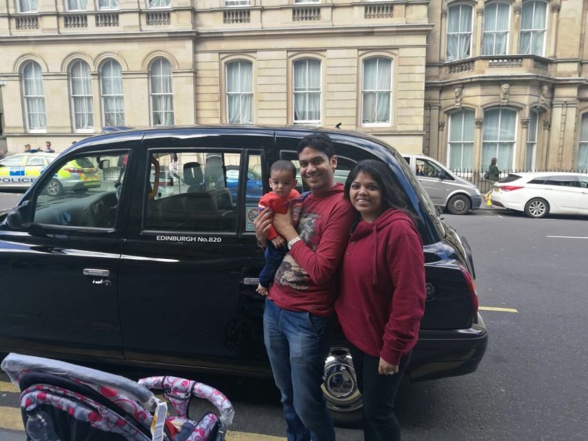 Edinburgh's Hidden Treasures Black Taxi Tour - Greyfriars Bobby and Half Hangit Maggie Dickson: legends that feel personal