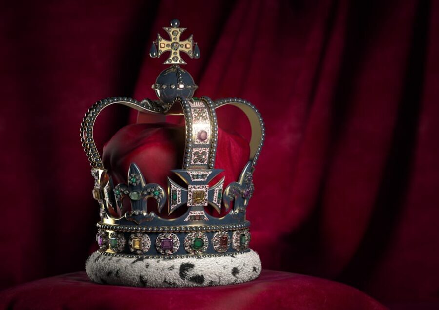 Exclusive Beefeater Meet & Greet at the Tower of London - Your self-paced Tower time: Crown Jewels, White Tower, and the wards