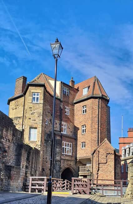 Explore Newcastle: 2 hour City Tours in Italian or English - Key Highlights Worth Marking On Your Map