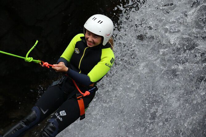 Falls of Bruar Canyoning - Timing and pacing: about 3 hours of real activity