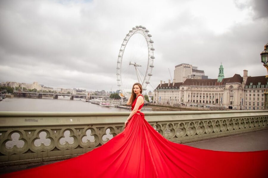 Flying dress professional photoshoot with pro photographer - Flying Dress Photoshoot in London: the real appeal
