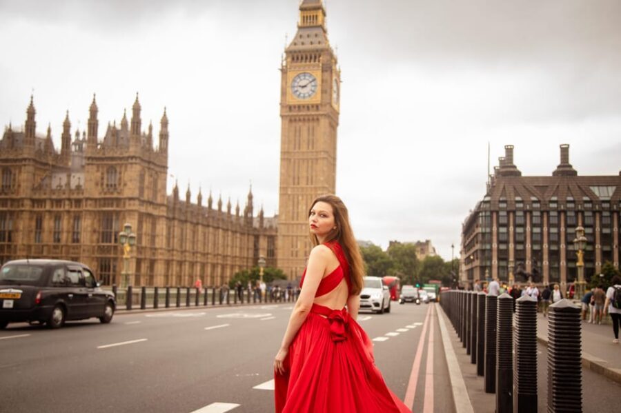 Flying dress professional photoshoot with pro photographer - Getting your photos fast: 72-hour edited gallery