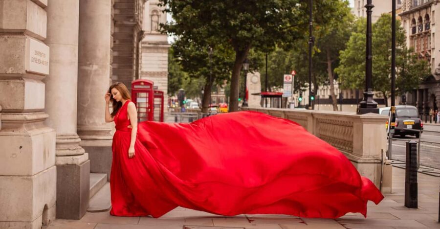 Flying dress professional photoshoot with pro photographer - The photographer setup: private, guided, and photo-focused