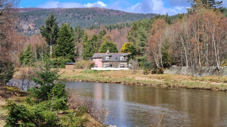 From Aberdeen: Balmoral Estate & Royal Deeside Tour - Tomnavarie Stone Circle: 4,500 years of questions