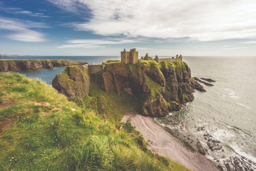 From Aberdeen: Dunnottar Castle and Cairngorms Day Trip - A cliff-top fortress day trip that actually feels paced