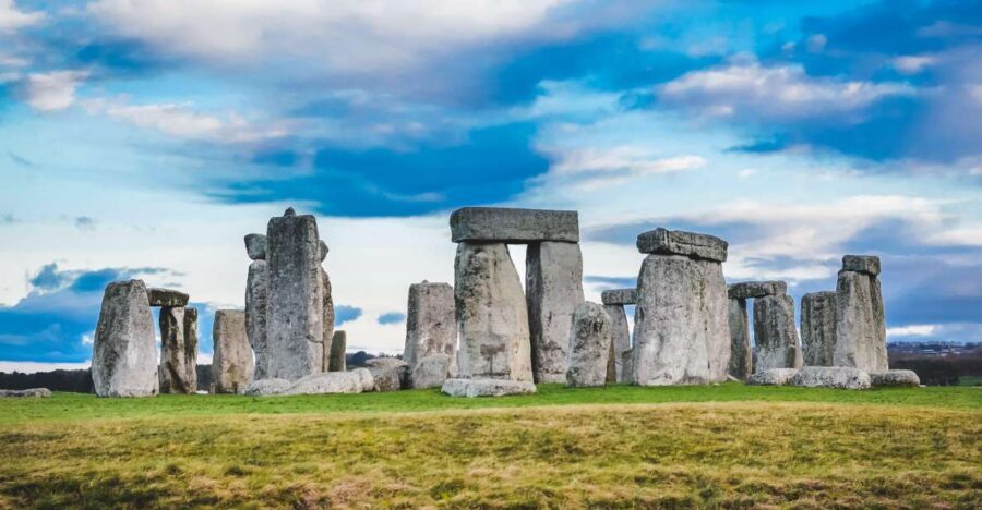 From Bath: Stonehenge & the Cotswolds Day Tour with Entry - Meeting in Bath and settling into a 16-seat Mercedes day