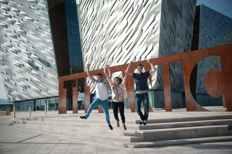 From Belfast: Giant's Causeway and Titanic Belfast Tour - Meeting in Belfast: the easy start to an 8-hour itinerary