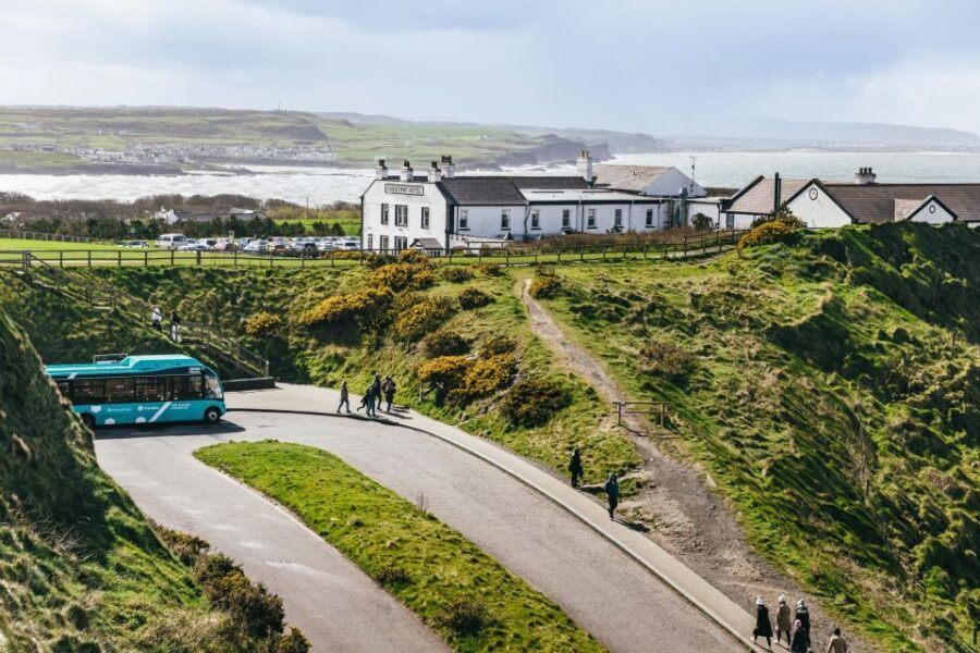 From Belfast: Giant's Causeway Full-Day Guided Trip - Lunch at the Fullerton Arms: good timing, optional budget