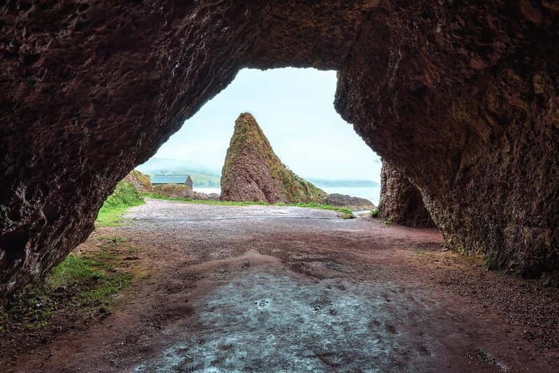 From Belfast: Giant's Causeway Guided Day Tour With Castles - Carrick-a-Rede Rope Bridge viewpoint: the best part is the view, not the rush