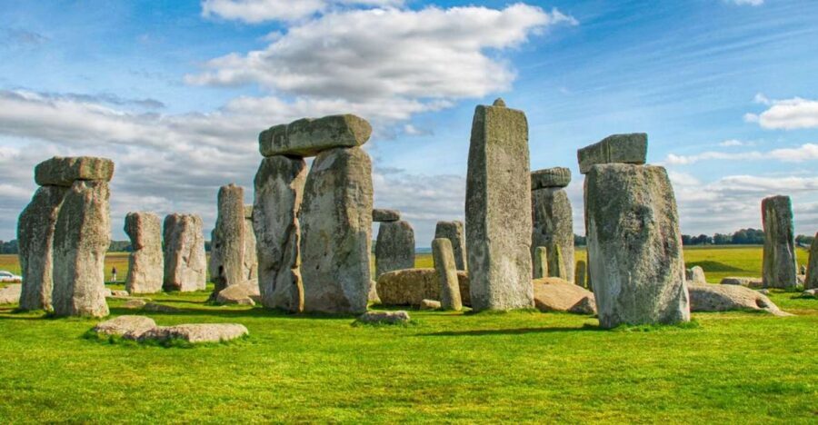 From Birmingham: Stonehenge & Bath Day Tour - Key things that make this tour worth it