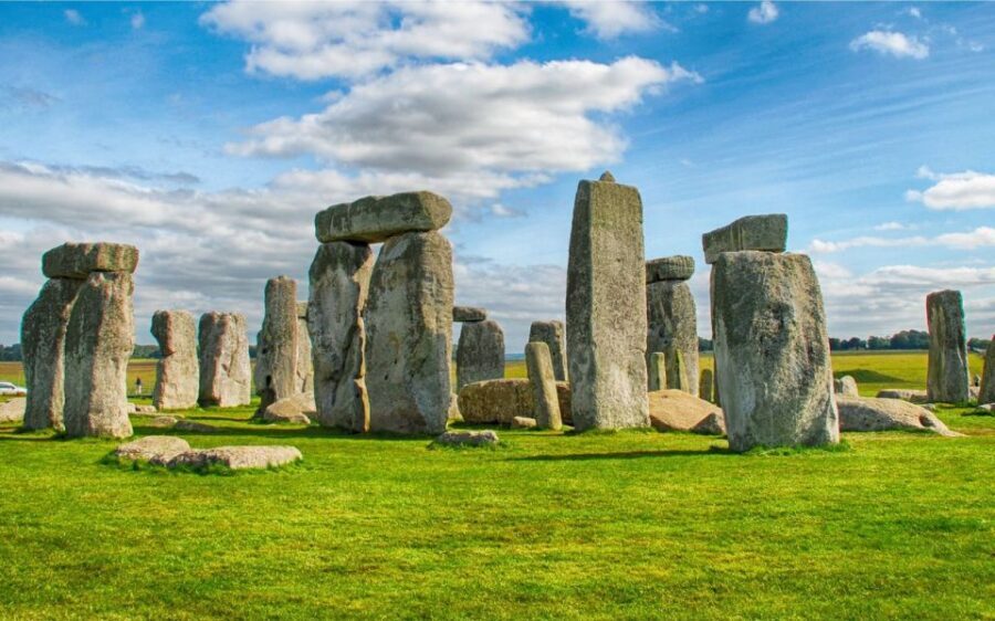 From Birmingham: Stonehenge & Bath Day Tour - Roman Baths and the Jane Austen Centre: where ticket timing can shape your day