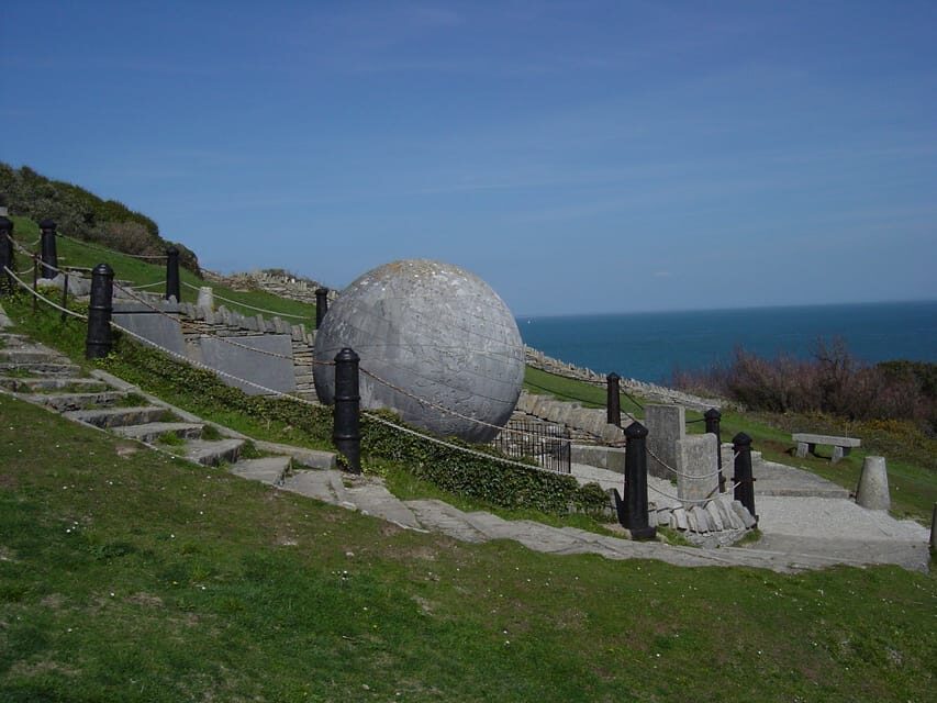 From Bournemouth: Jurassic Coast & Isle of Purbeck Day Tour - What to pack and how to handle walking, rain, and steps