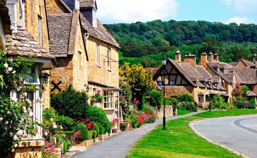 From Brighton: Stratford-upon-Avon & The Cotswolds Day Trip - The Cotswolds drive from Brighton: what the long ride is really buying you